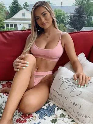 Model Escorts in paharganj